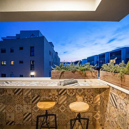 아파트 Ika Boutique Luxury *