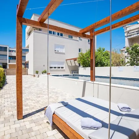 Апартаменты Ika Boutique Luxury