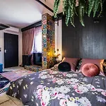 Ika Boutique Luxury *