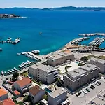 Ika Boutique Luxury Zára