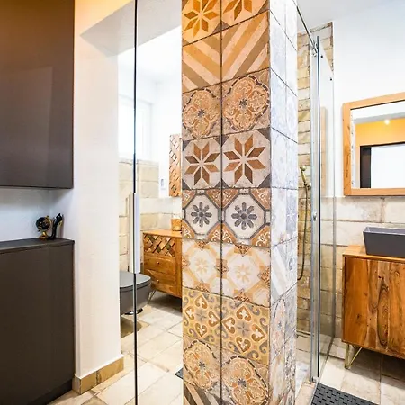 Ika Boutique Luxury *