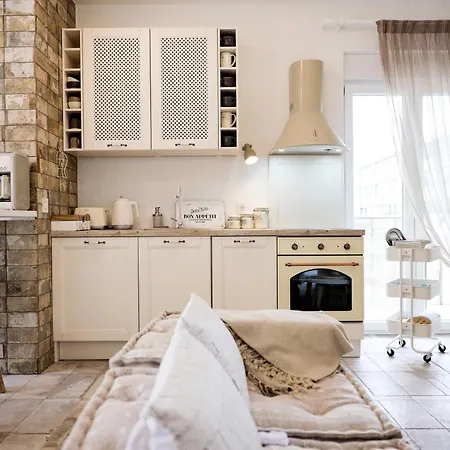 Ika Boutique Luxury Apartament