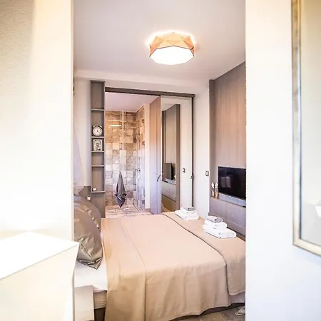 Ika Boutique Luxury Apartament *