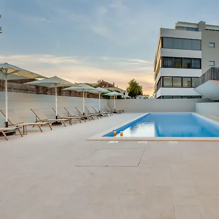 Ika Boutique Luxury Apartment