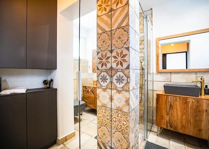 Ika Boutique Luxury *