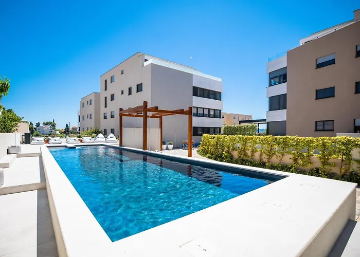 Ika Boutique Luxury *